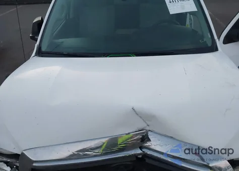 2010 Toyota Tundra Grade 5.7L V8 z USA, uszkodzony, nr VIN 5TFRY5F10AX089865